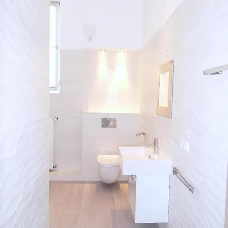 Fully Furnished On Sonnenberger Strasse 아파트 비스바덴