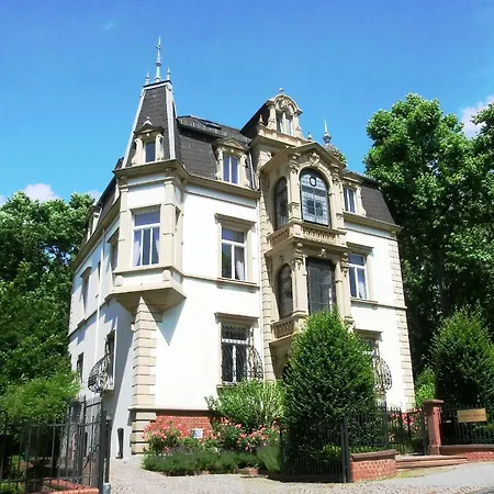 아파트 Fully Furnished On Sonnenberger Strasse *